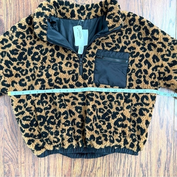Full Tilt Faux Shearling Sherpa Cropped 1/4 Zip Leopard Pullover Popover NWT - Picture 9 of 11